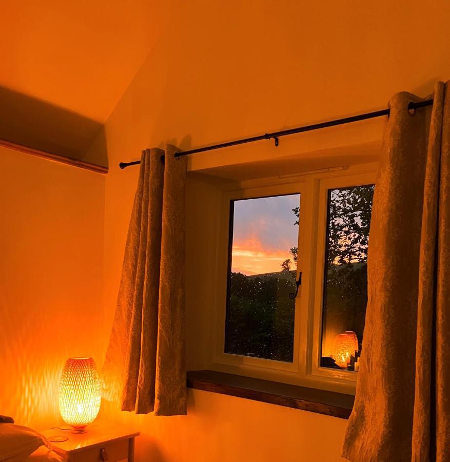 Barn In Somerset Romantic Hideaway Nettlecombe  Exterior photo